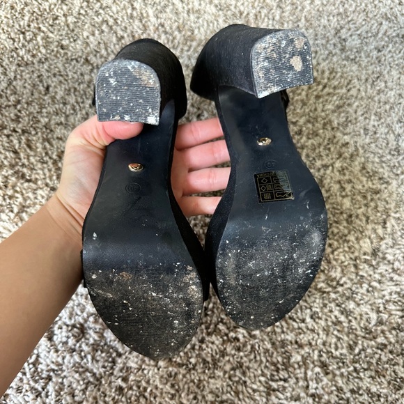 NASTY GAL SUEDE BLACK PLATFORM HEEL - Picture 6 of 6